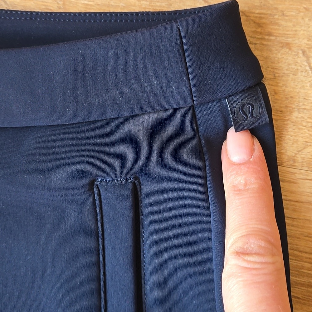 LULULEMON On The Move Pant In Navy SZ 8 - Picture 6 of 12